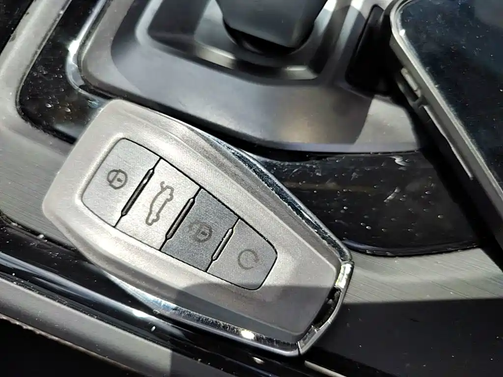 Geely Haoyue PRO — миниатюра 9