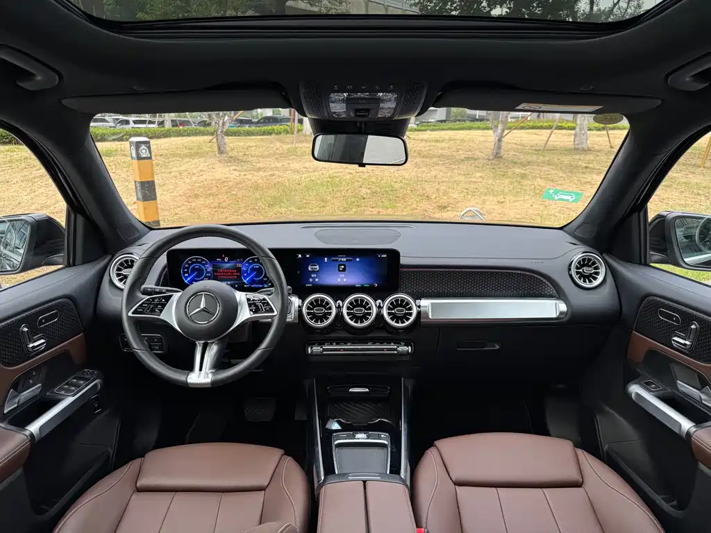 Mercedes-Benz EQB — миниатюра 17