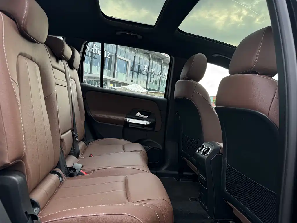 Mercedes-Benz EQB — миниатюра 13