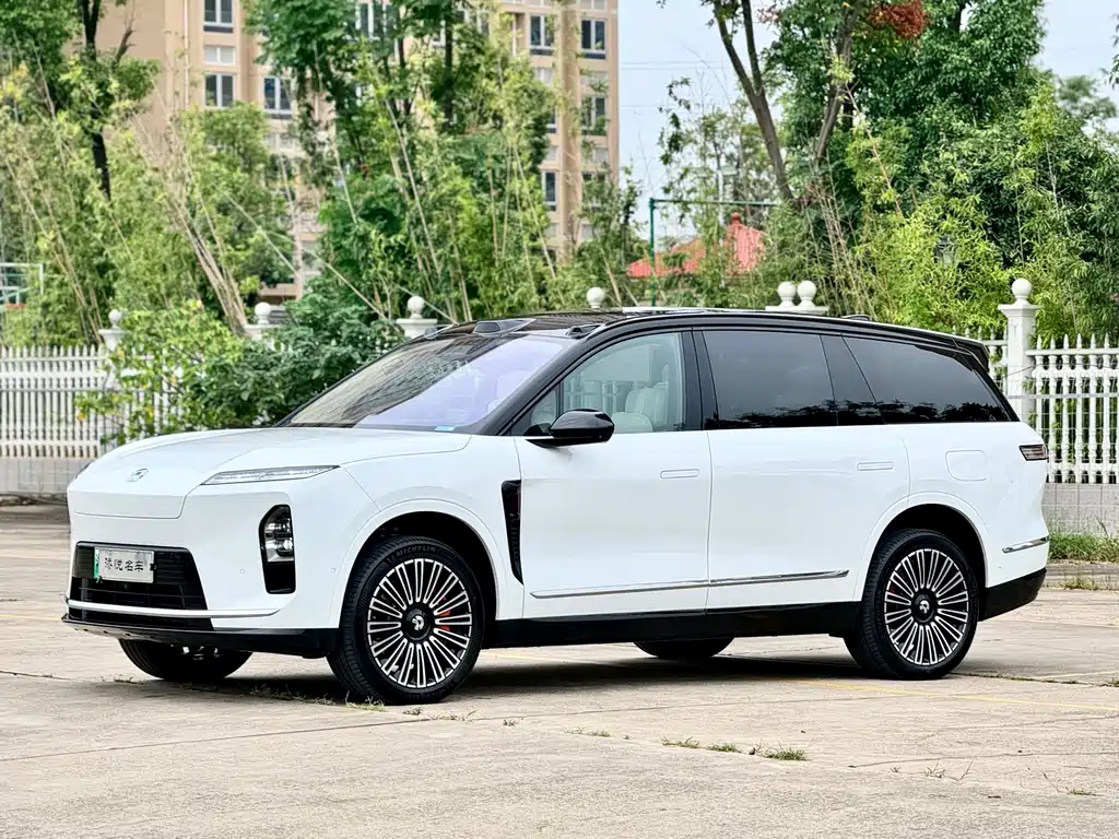 NIO ES8 — миниатюра 3