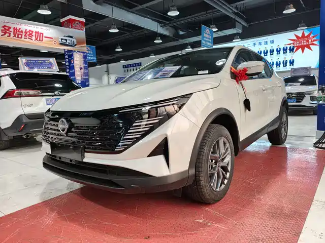 NISSAN QASHQAI 2025