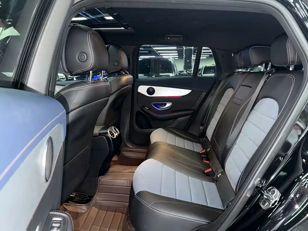 Mercedes-Benz EQC — миниатюра 9
