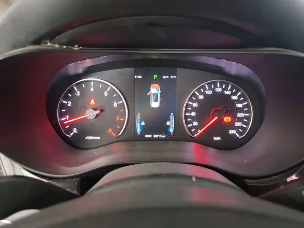 BYD MAX — миниатюра 16