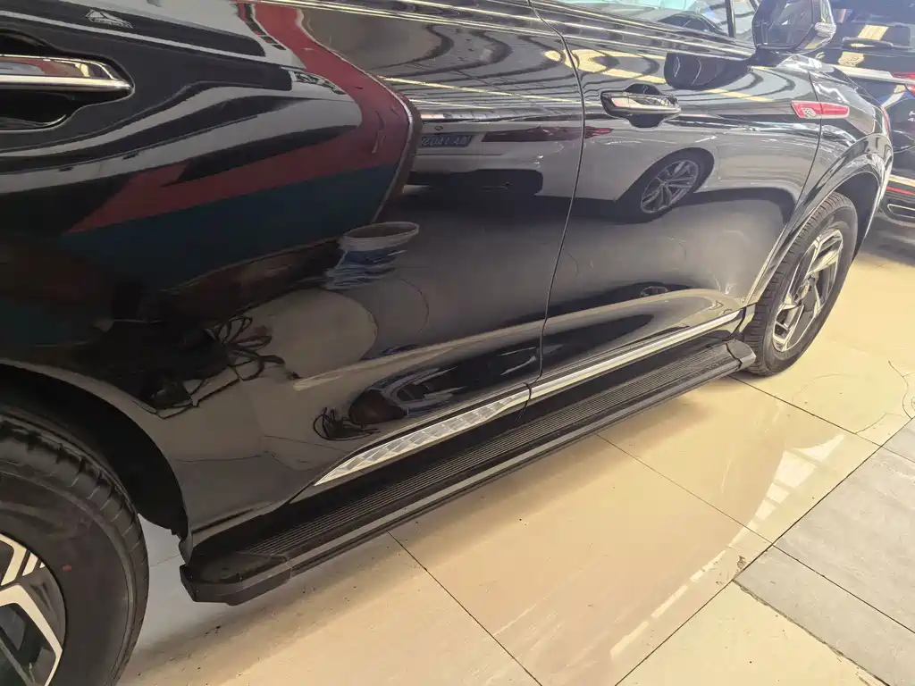 Hongqi Hongqi HS3 — миниатюра 15