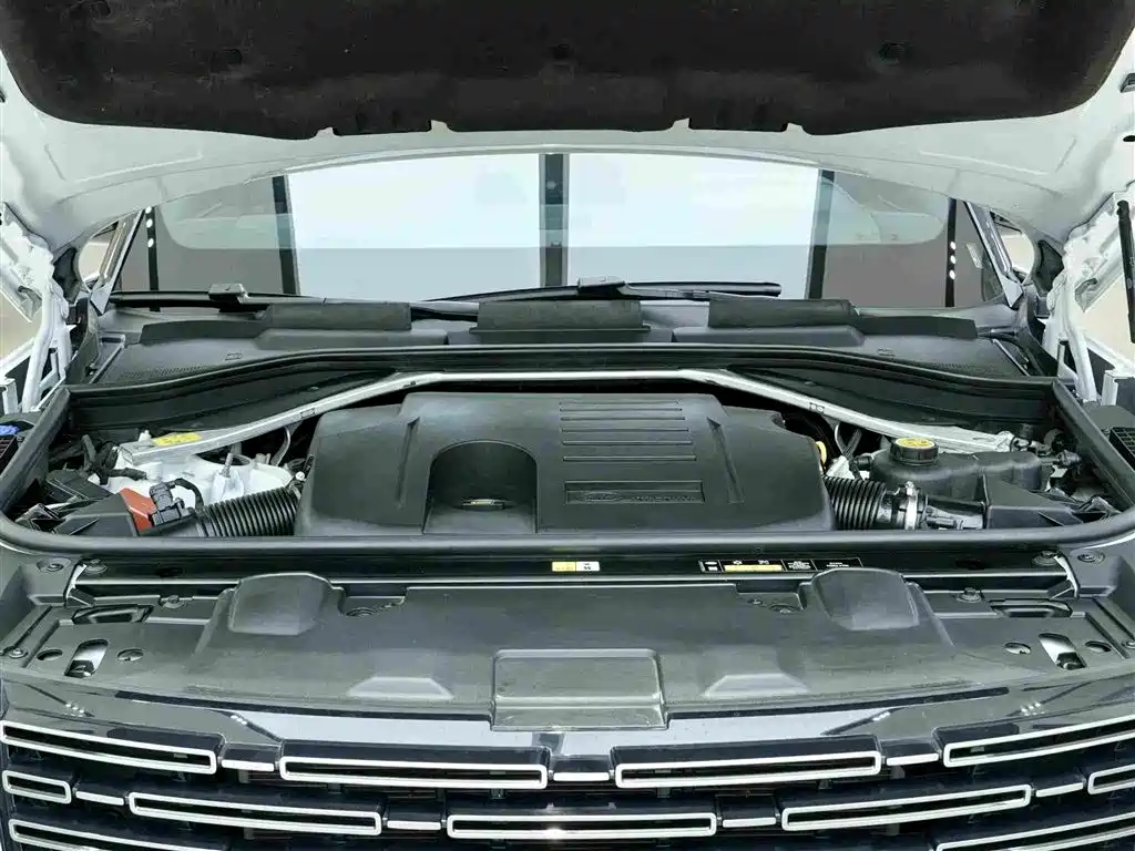 Land Rover Range Rover — миниатюра 24