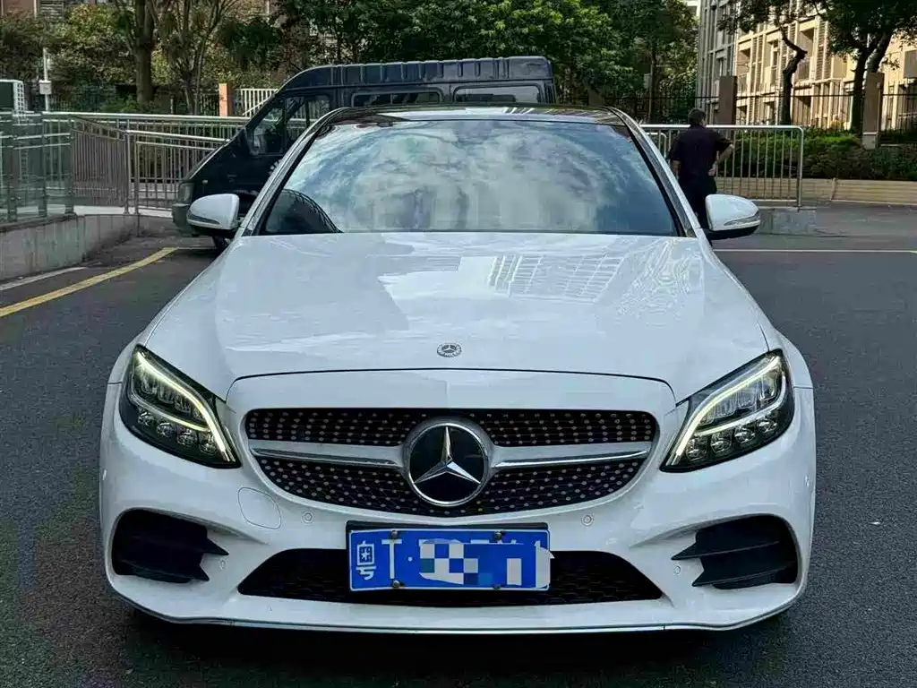 Mercedes-Benz C-Class — миниатюра 3