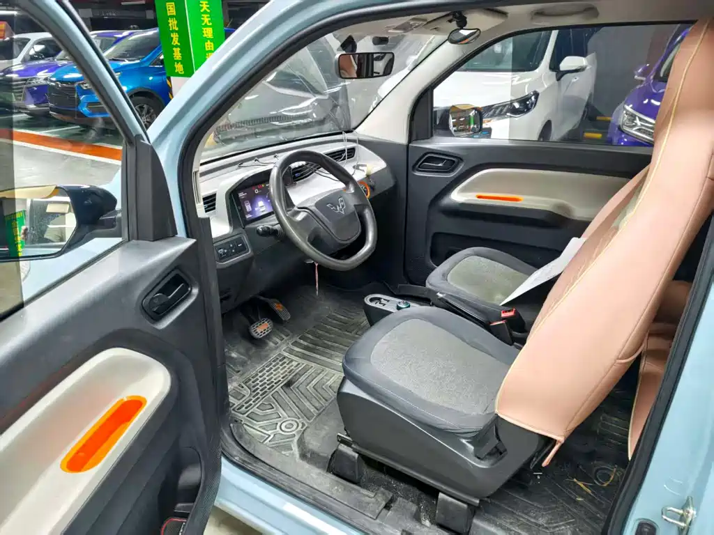 Wuling MINIEV — миниатюра 5