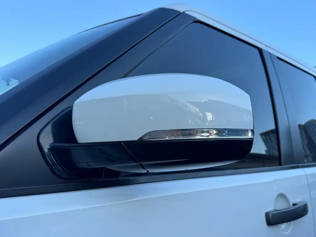 Land Rover Discovery — миниатюра 10