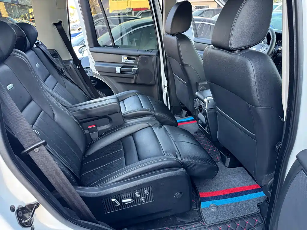 Land Rover Discovery — миниатюра 24
