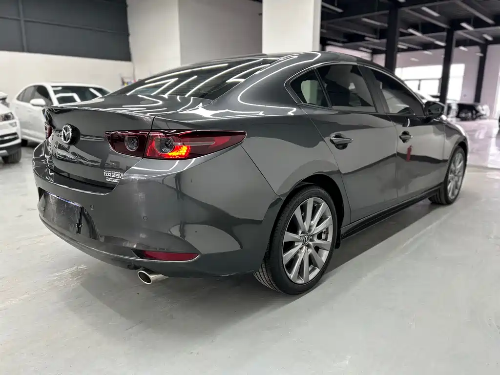 MAZDA 3 ANGKESAILA