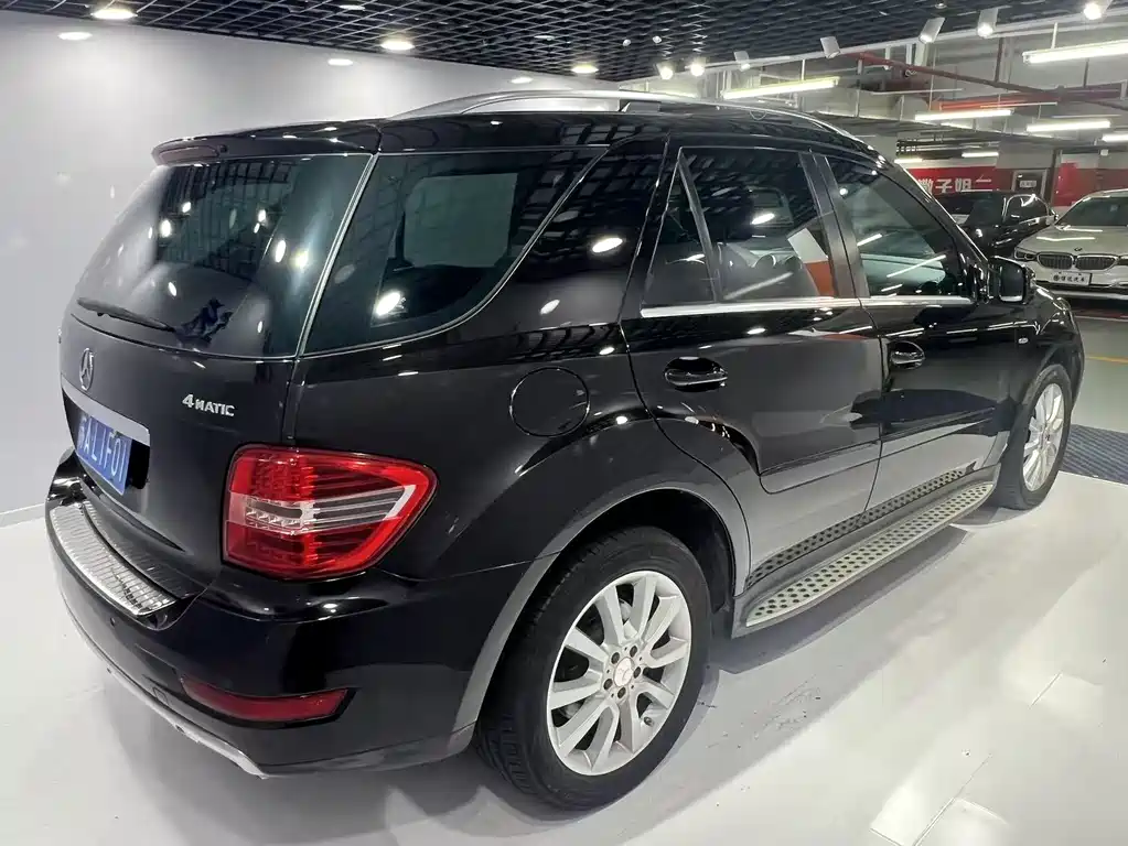 Mercedes-Benz M-Class — миниатюра 5