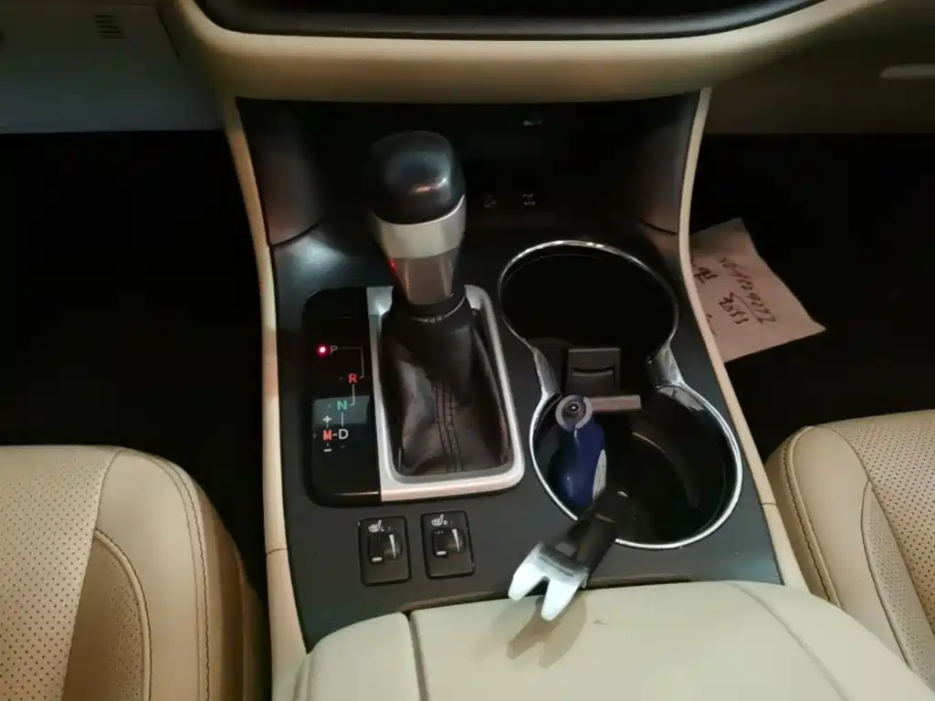 Toyota Highlander — миниатюра 14