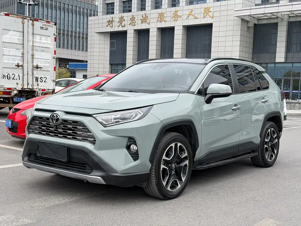 TOYOTA RAV4 RONGFANG