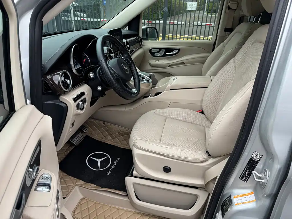 MERCEDES-BENZ V CLASS