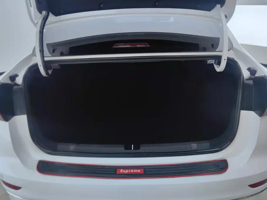 Geely Emgrand L — миниатюра 4