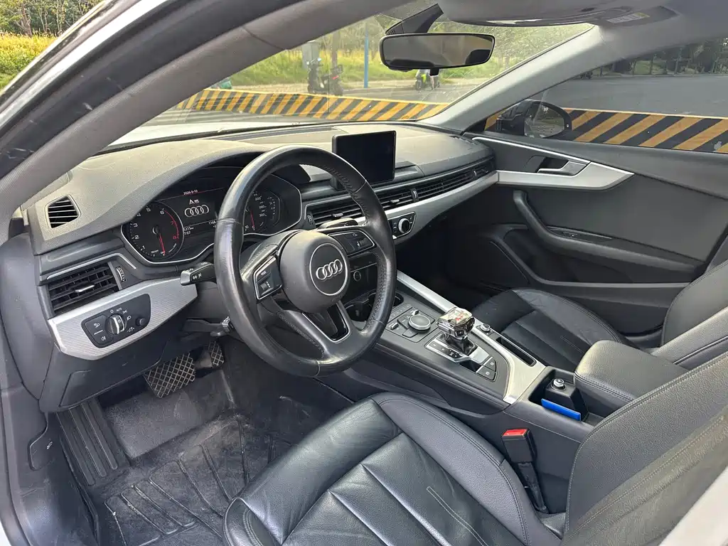 Audi A5 (Import) — миниатюра 11