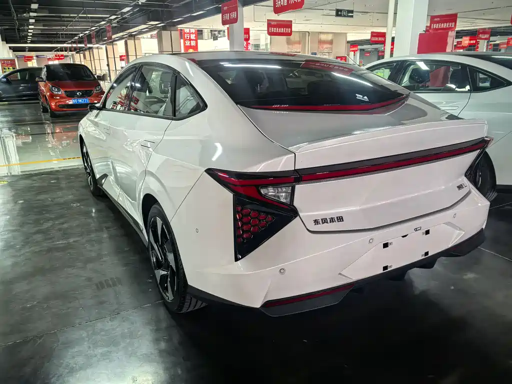 Lingxi L 2025 +