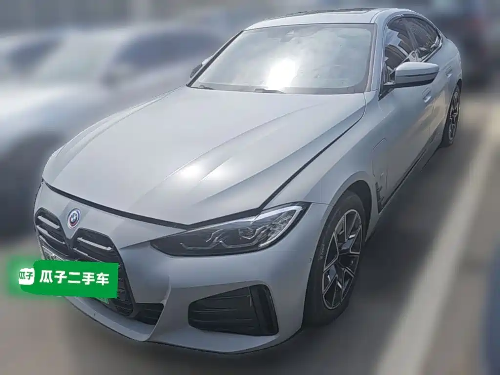 BMW i4