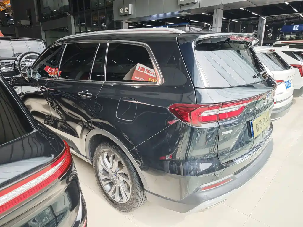 Ford Equator 2023 EcoBoost 225 7 мест（2/2/3）
