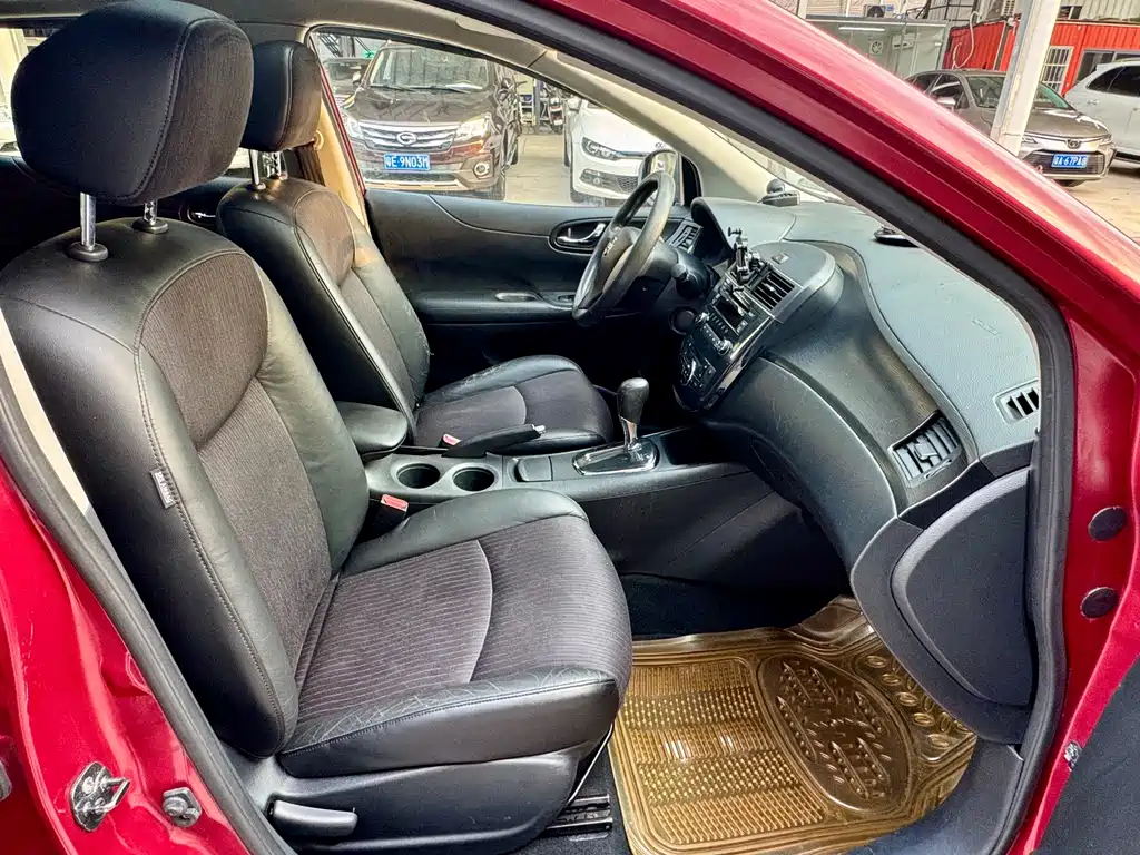Nissan Tiida — миниатюра 12