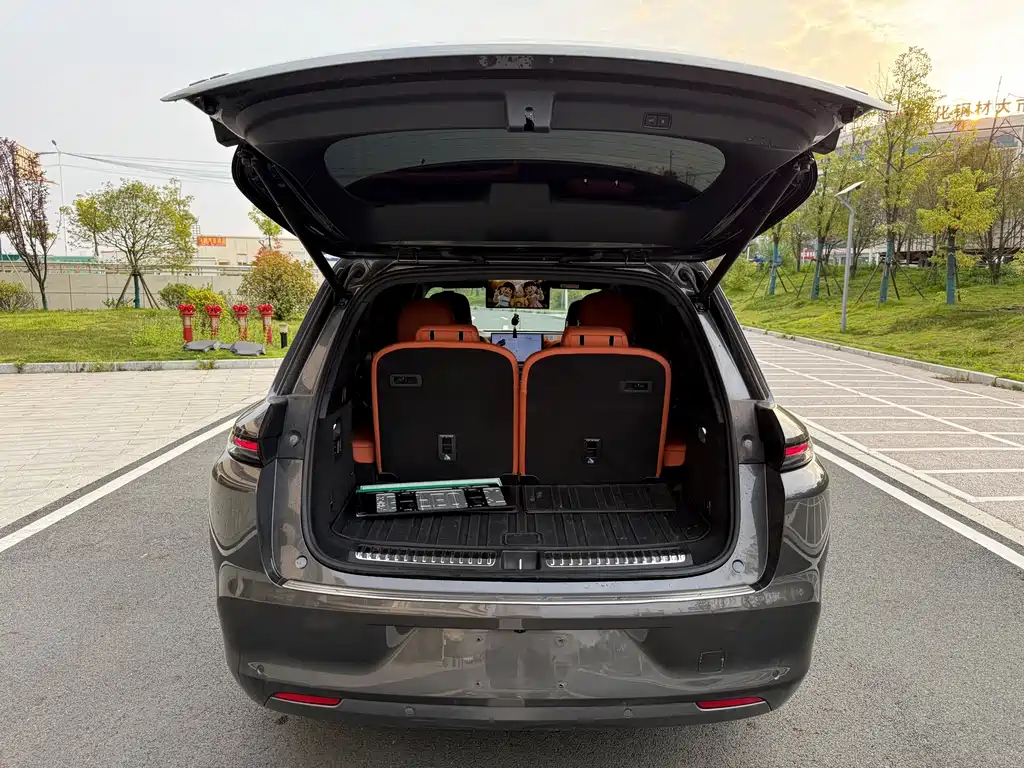 Li Auto Li L8 — миниатюра 25