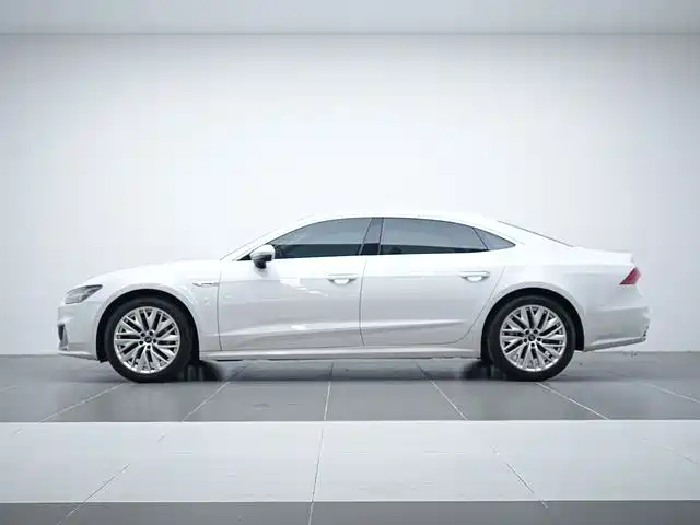 AUDI A7L