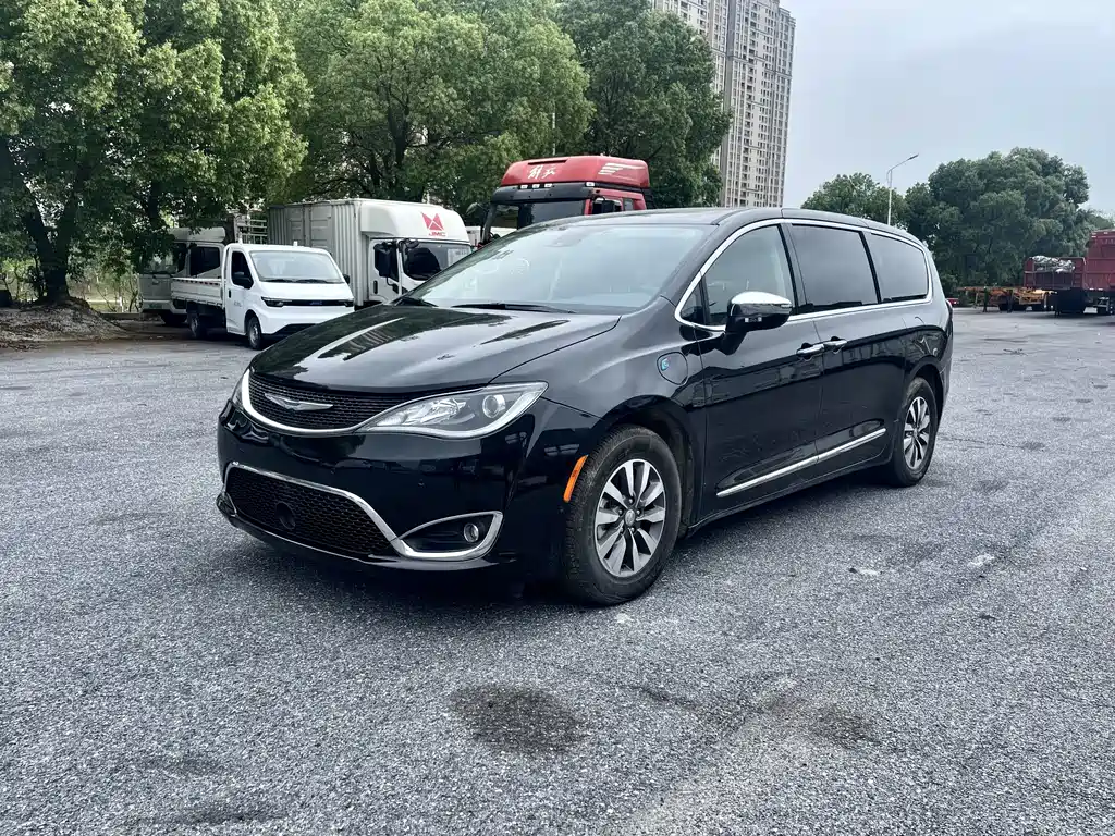 Chrysler Grand Voyager PHEV (Import) 2025