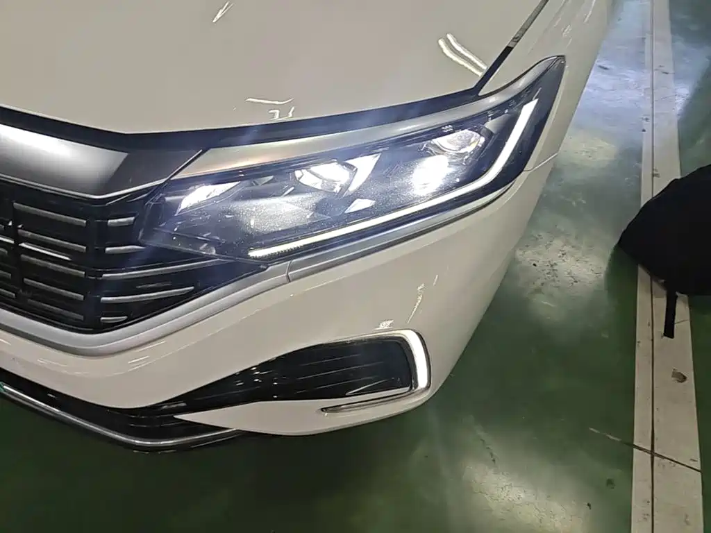 Volkswagen 帕萨特插电混动 — миниатюра 24