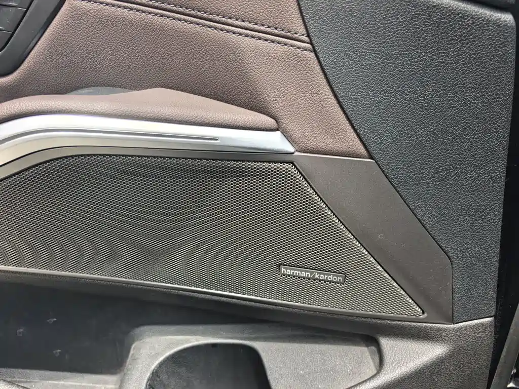 BMW 3 Series — миниатюра 17