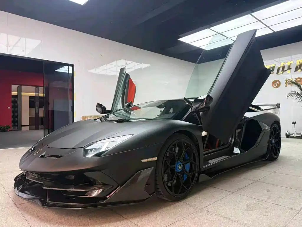 Lamborghini Aventador