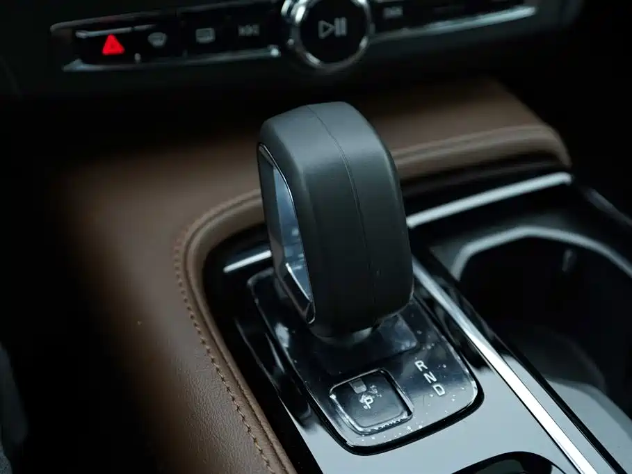 Volvo S90 2025 Luxury