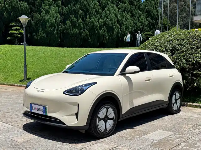 2025 Geely Xingyuan