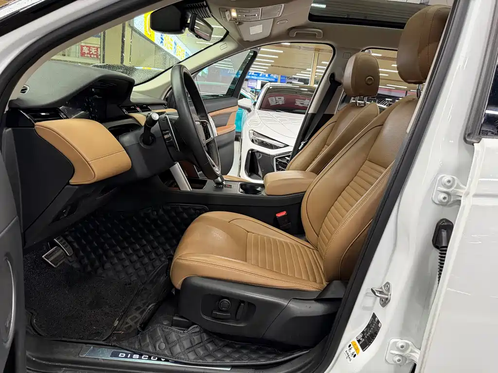 Land Rover Discovery Sport — миниатюра 10