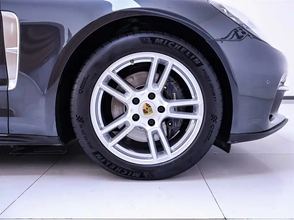 Porsche Panamera 2019 Panamera Executive Long Wheelbase 2.9T