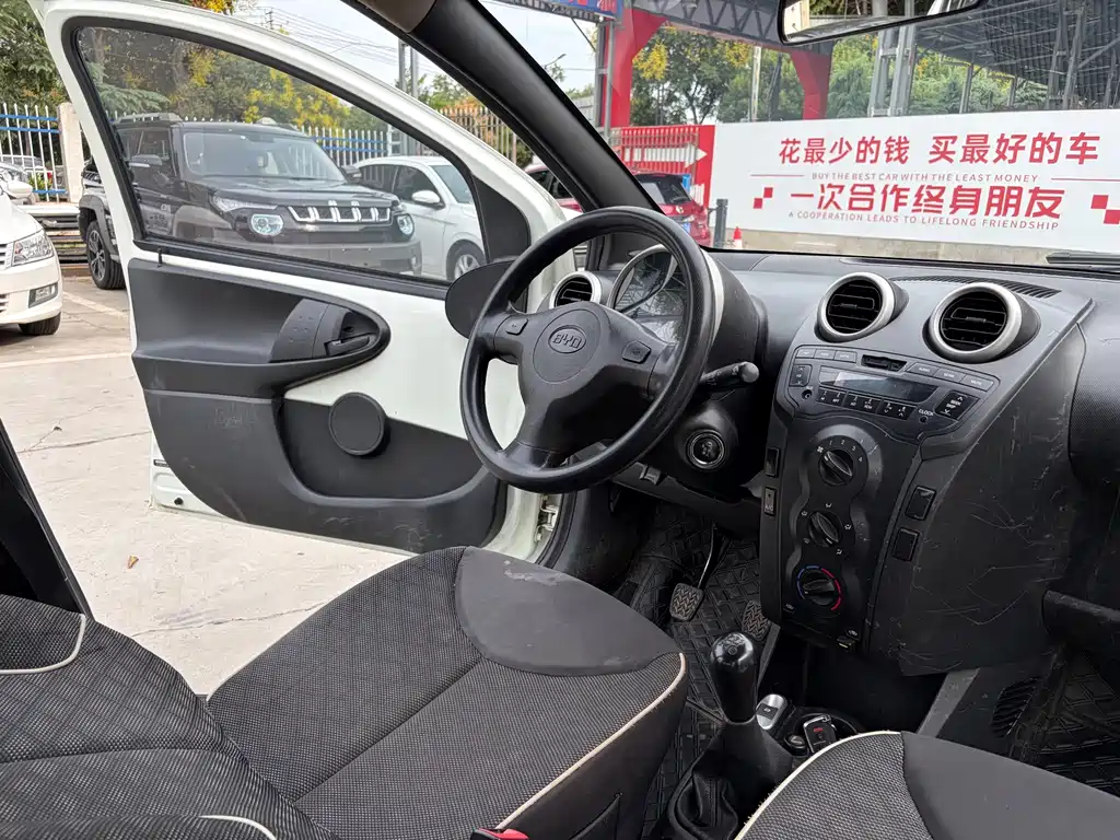 BYD F0 — миниатюра 10