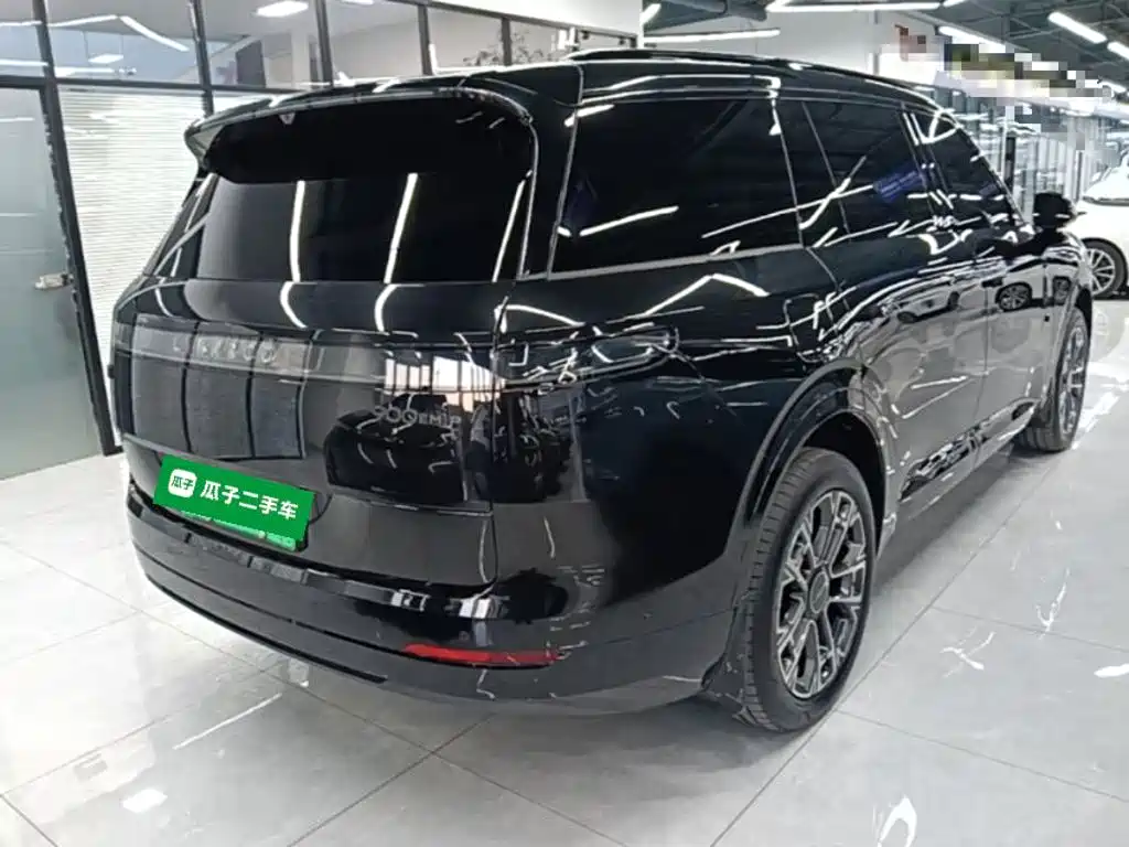 Lynk & Co 900 — миниатюра 7