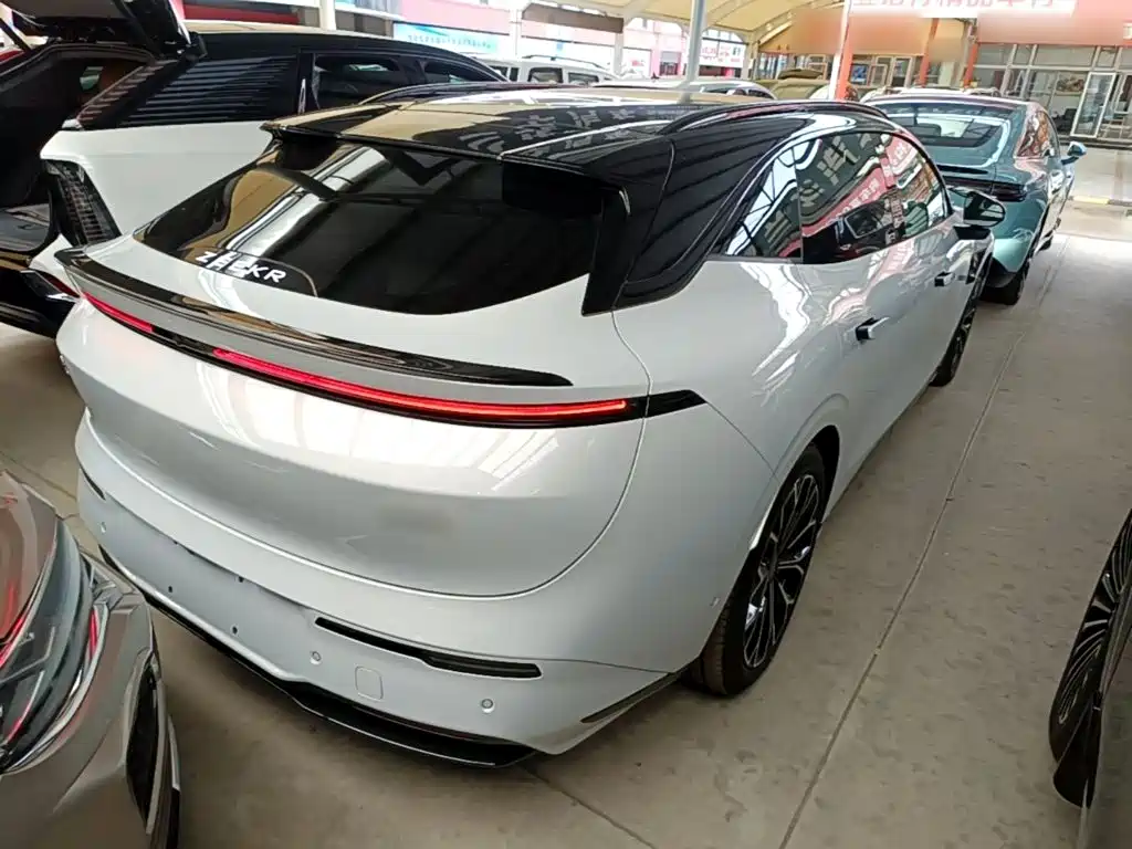 Zeekr Крайний Криптон 007 GT — миниатюра 7