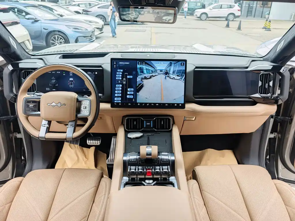 Fangchengbao Leopard 8 8 2025 Flagship 7 мест
