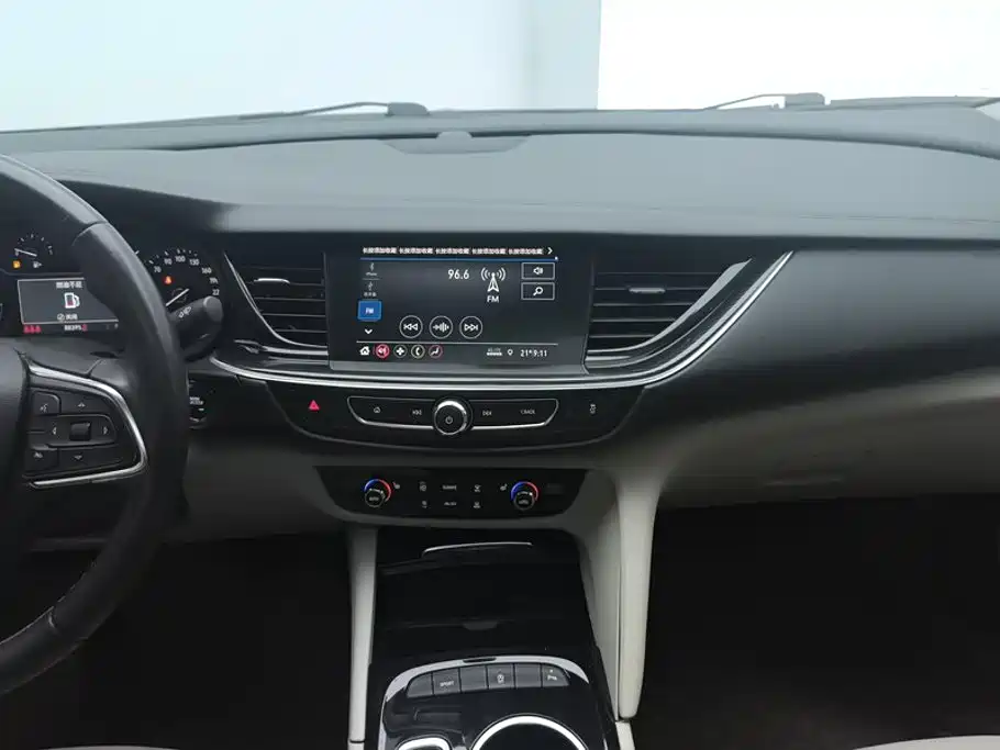 Buick Regal 2020 — фото 13