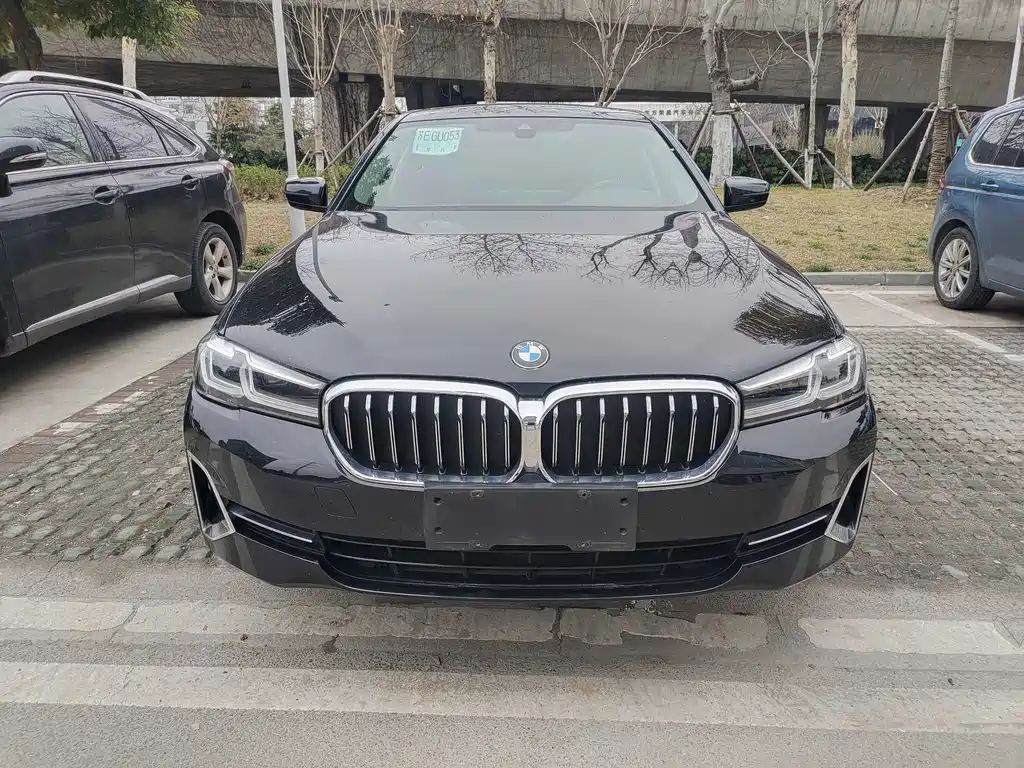 BMW 5 SERIES