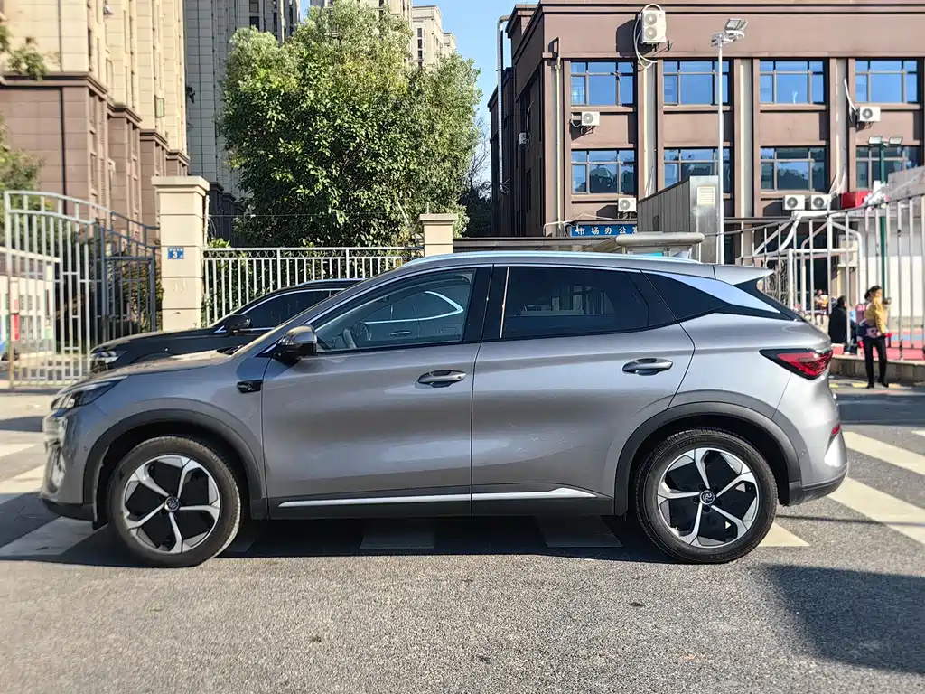 BYD Yuan Plus - фото 10