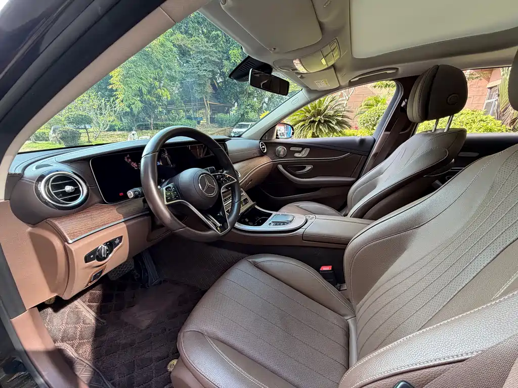 MERCEDES-BENZ E CLASS