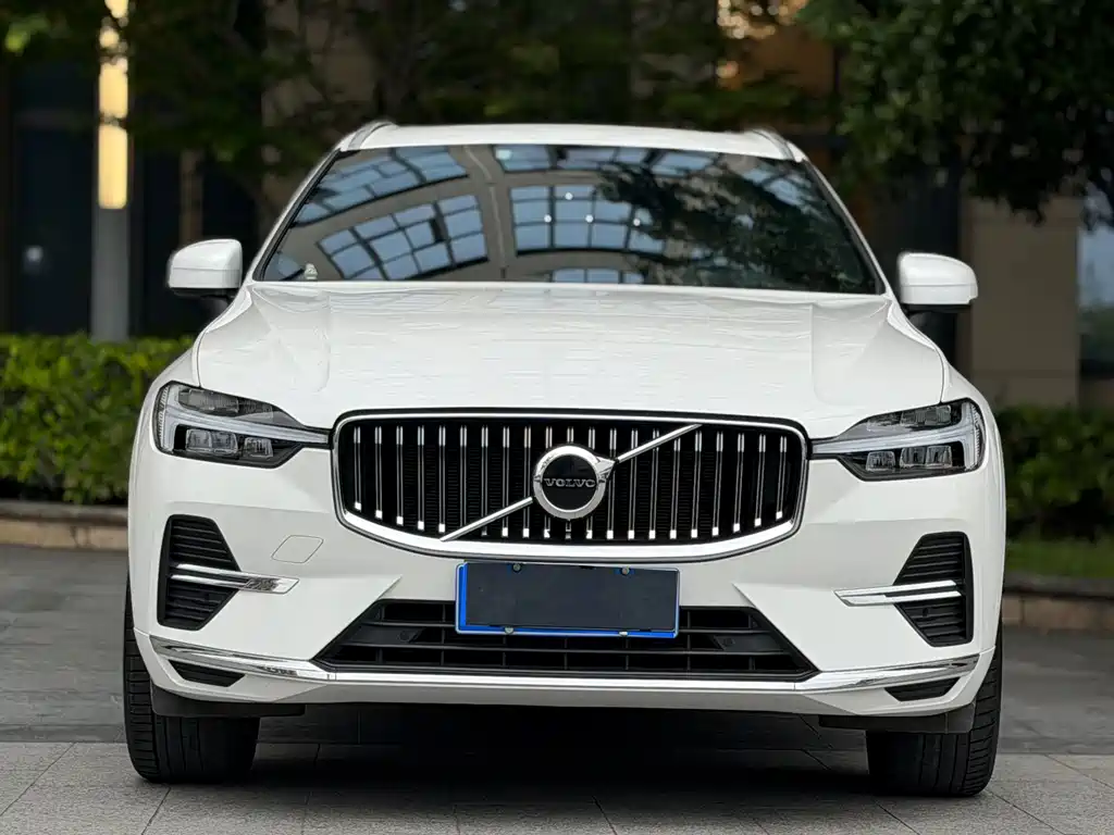 Volvo XC60 2022 B5 Sport