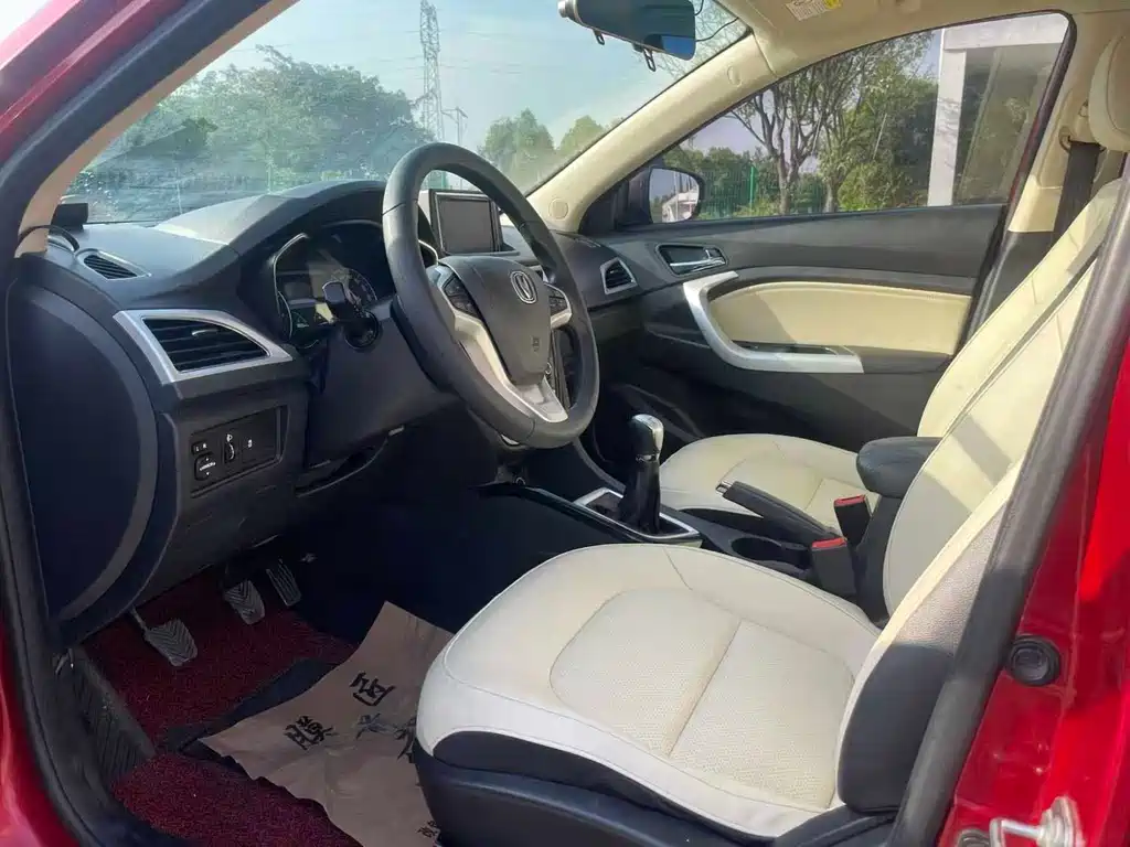 Changan V7 — миниатюра 10