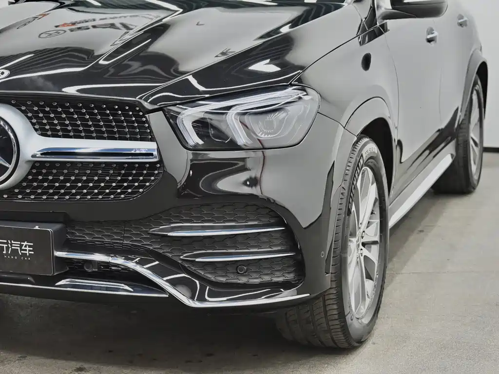 Mercedes-Benz GLE (Import) — миниатюра 27