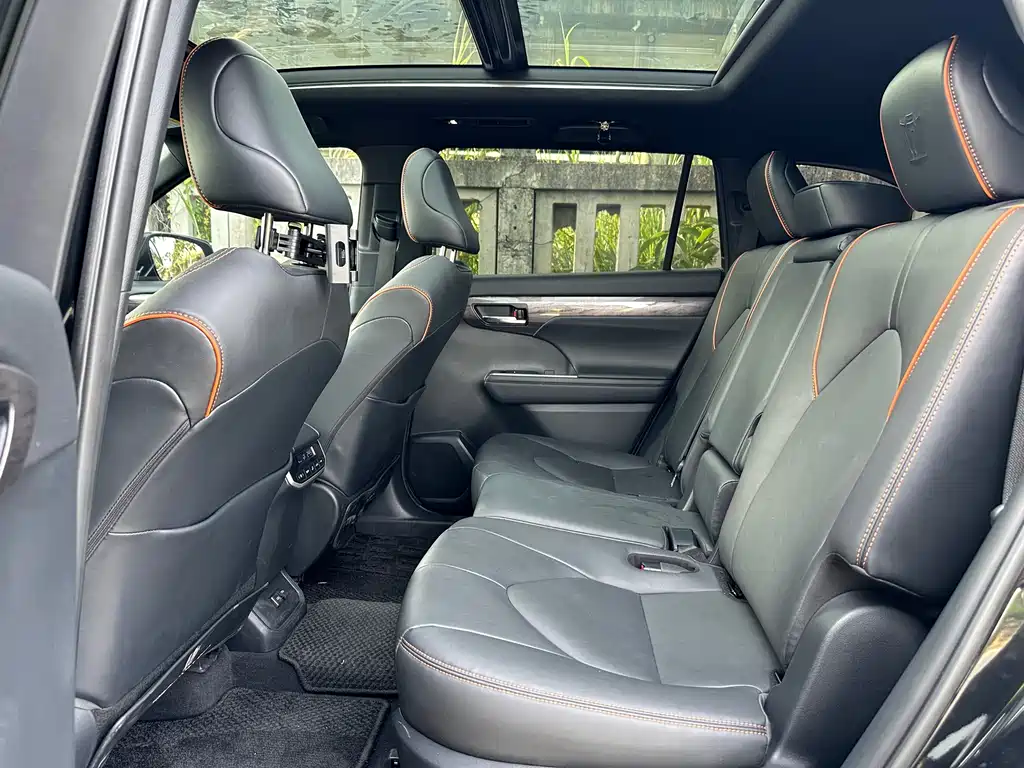 Toyota Crown Kluger 2024 2.5L HEV Luxury