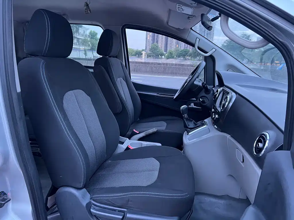 JAC RefineM3 M3 2016 2.0L Luxury