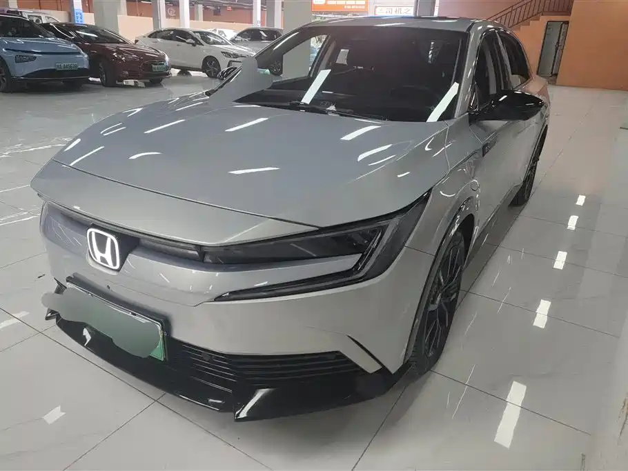 Honda e:NP2 2024