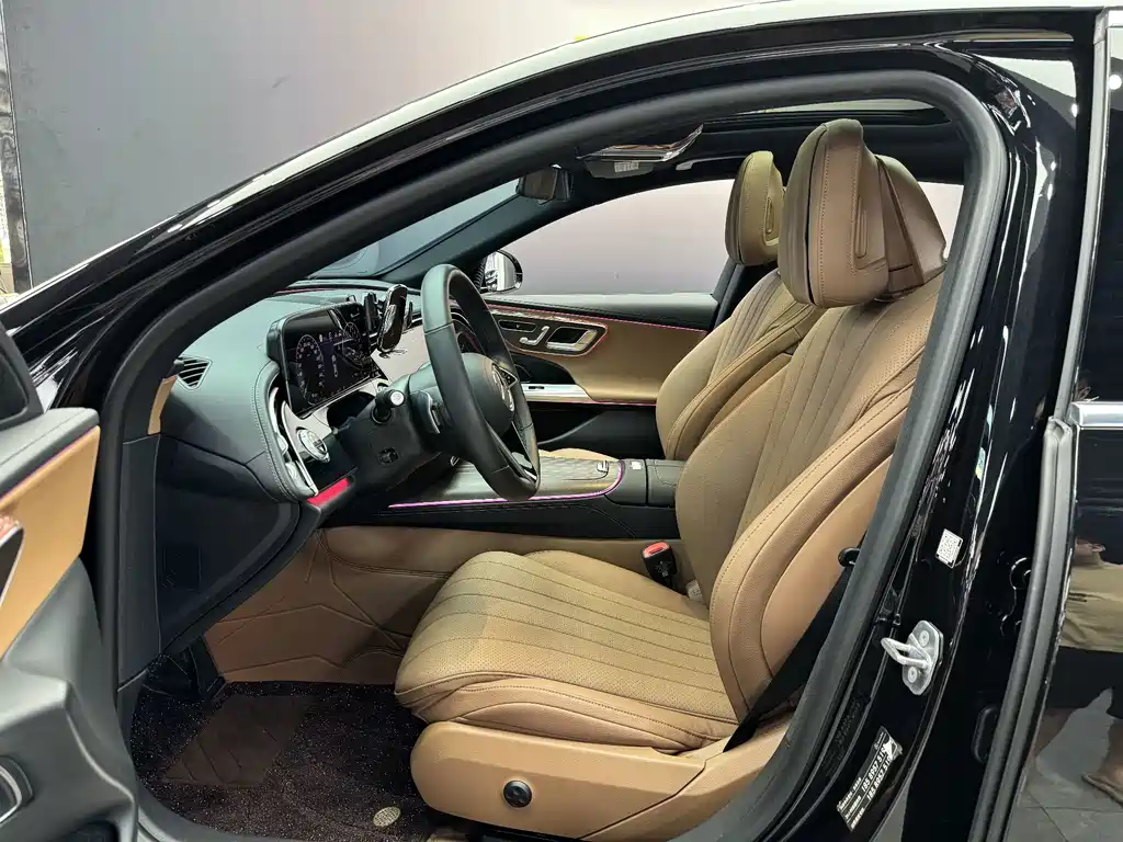 Mercedes-Benz E-Class New Energy — миниатюра 9
