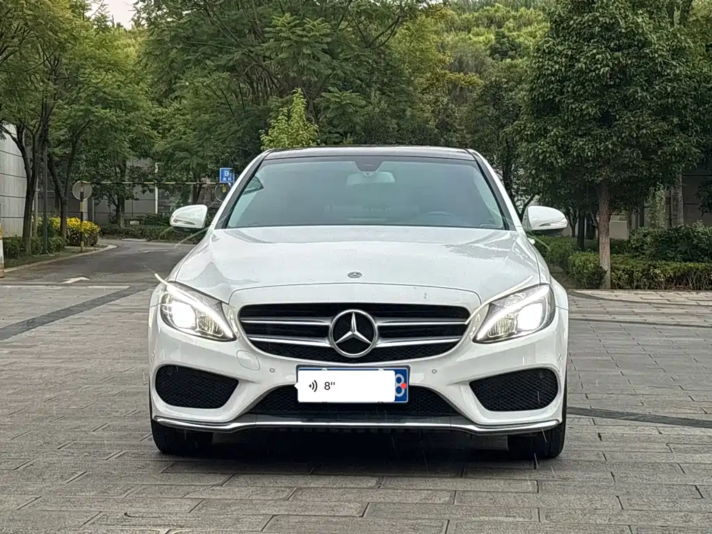 Mercedes-Benz C-Class — миниатюра 2
